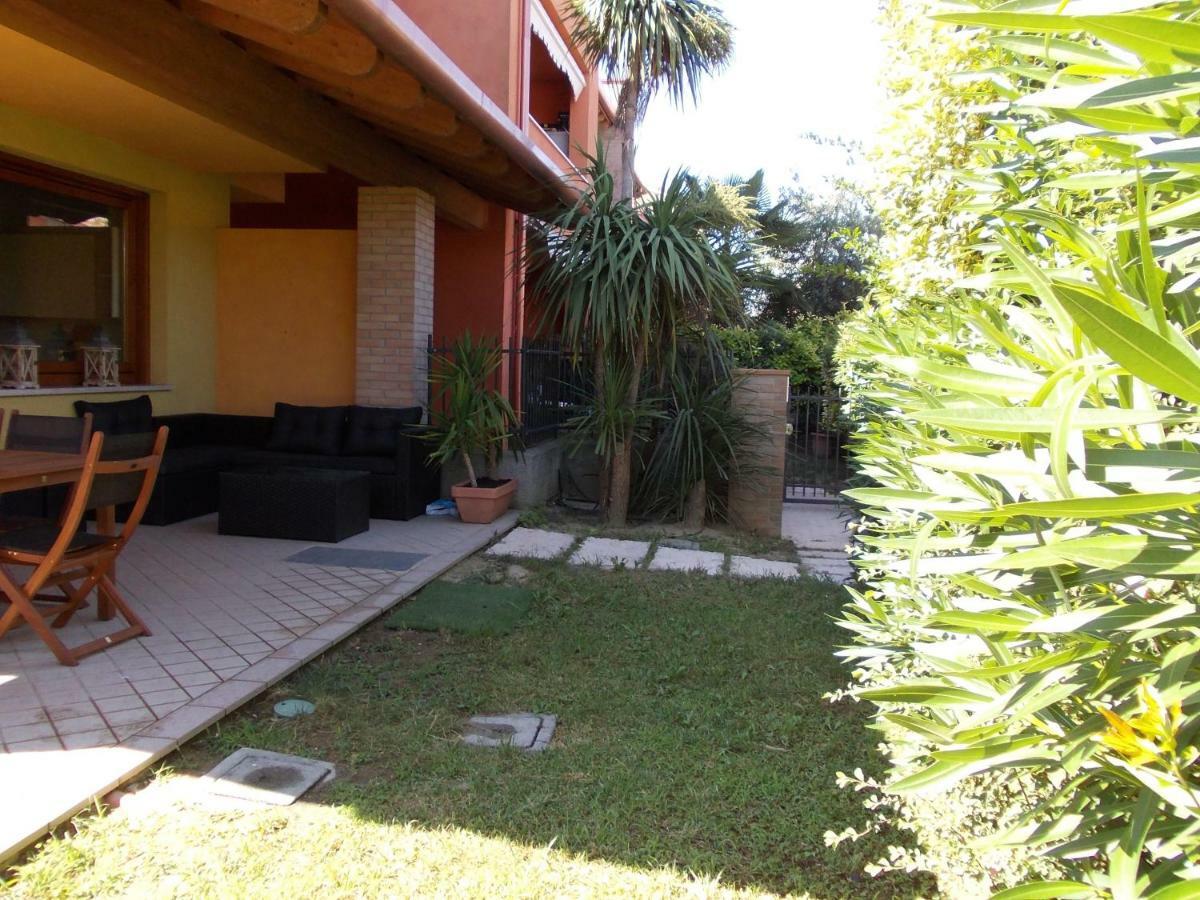 Alessandria Residence Desenzano del Garda Exterior foto